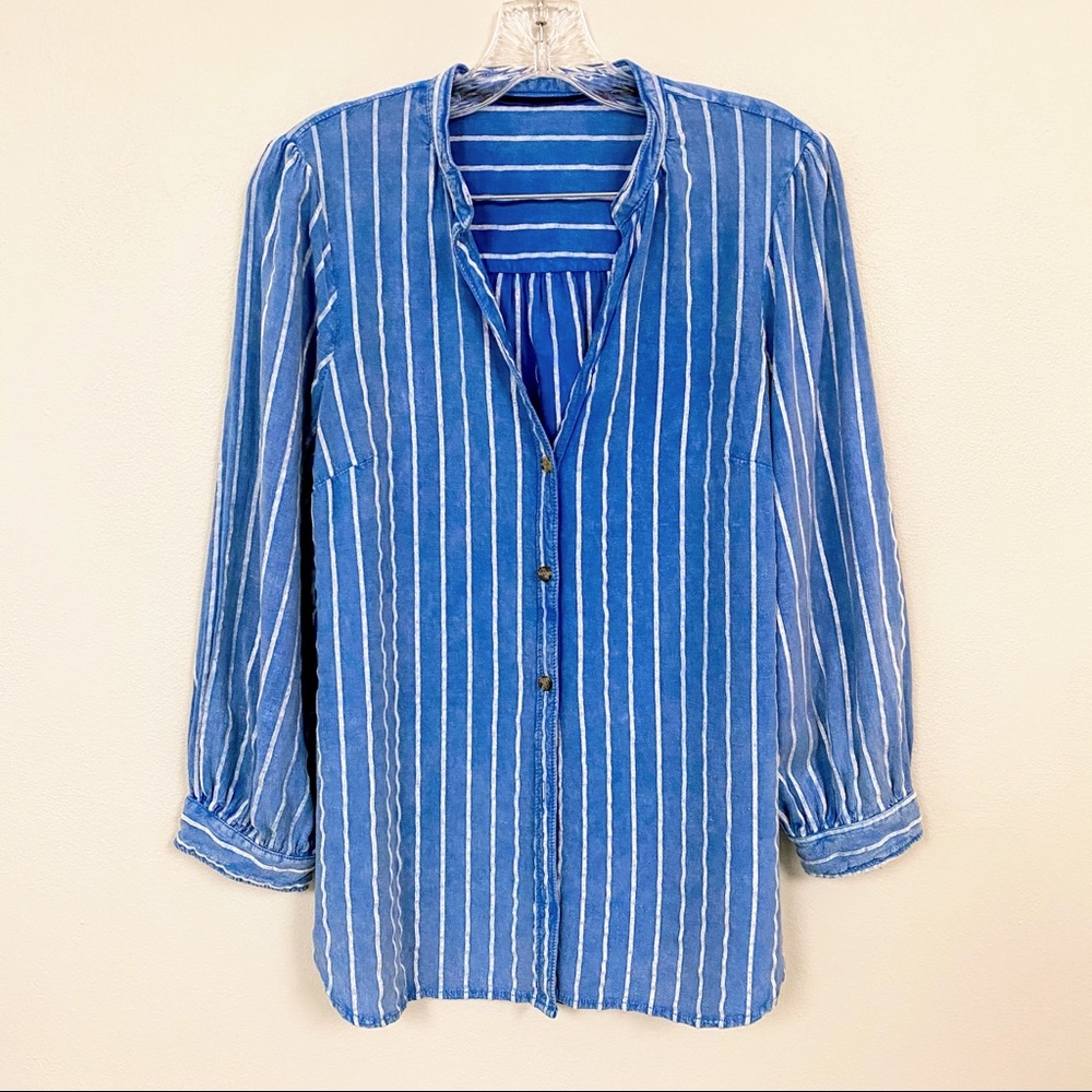 ANTHRO MAEVE 📉 From Anthropologie - Striped Chambray Top - Size M
